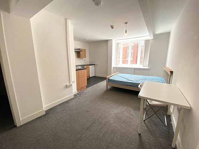 Studio To Rent In St. Pauls Road, Southsea, PO5