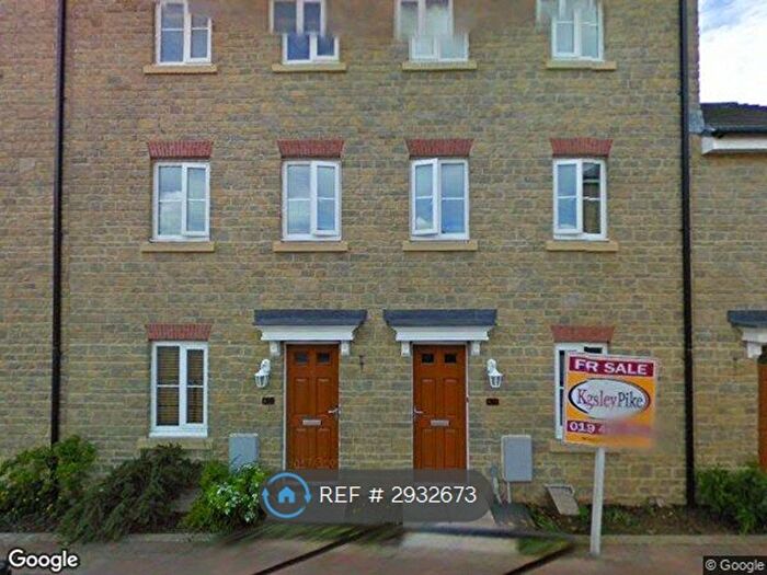 4 Bedroom Terraced House To Rent In Middle Leaze, Chippenham, SN14