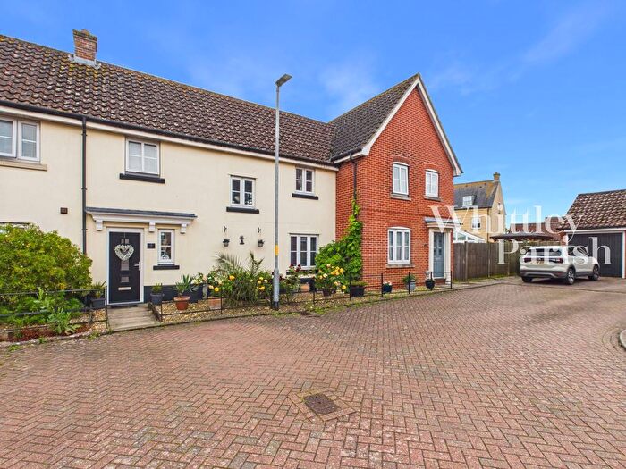 3 Bedroom Terraced House For Sale In Petersfield Close, Long Stratton, NR15
