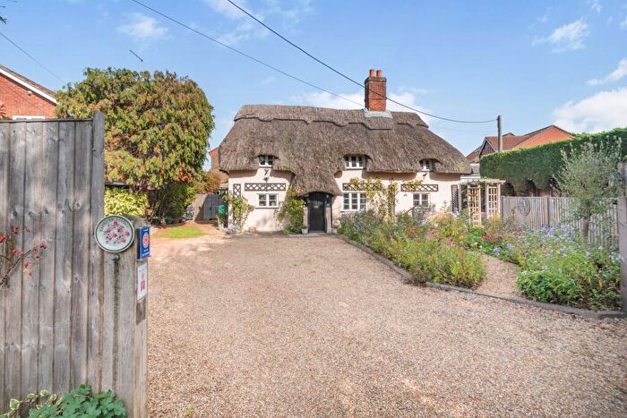 Property For Sale In Chapel Drove, Horton Heath, Eastleigh, SO50