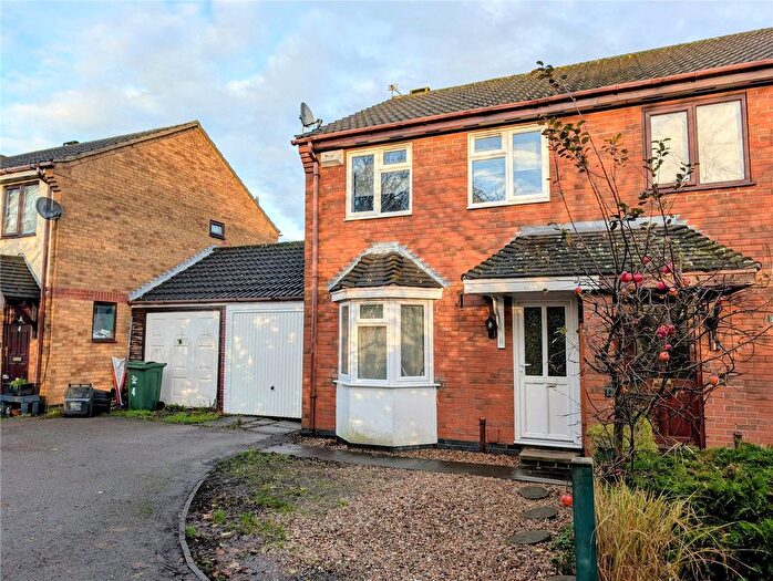 3 Bedroom Semi-Detached House For Sale In Martin Drive, Syston, Leicester, Leicestershire, LE7