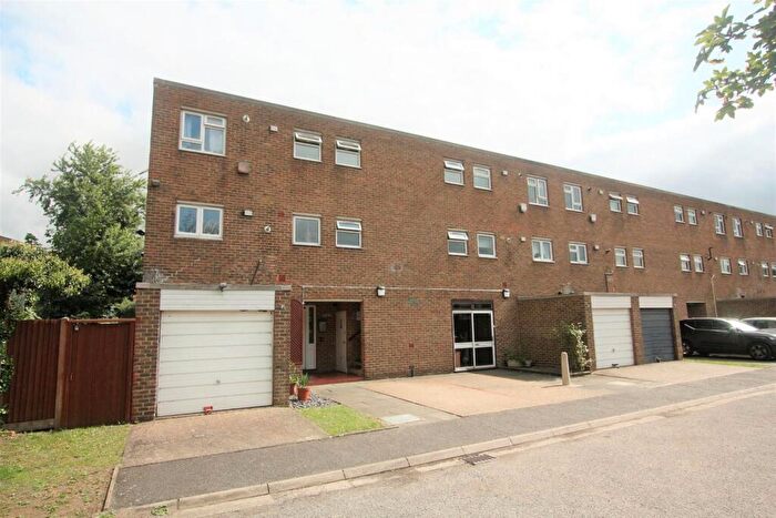 1 Bedroom Apartment To Rent In Spencer Road, Mitcham, CR4