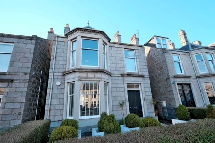 5 Bedroom Terraced House To Rent In Fountainhall Road, Aberdeen, AB15