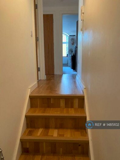 3 Bedroom Flat To Rent In The Herbert Ashman Building, Bristol, BS1