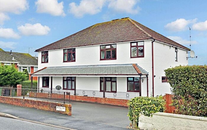 2 Bedroom Flat For Sale In Victoria Road, Bishops Waltham, SO32