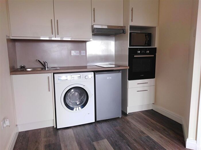 1 Bedroom Flat To Rent In Wern Terrace, Port Tennant, Swansea, SA1