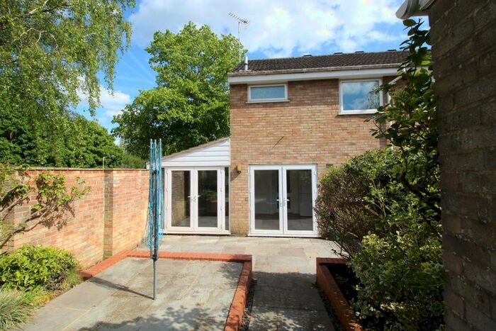 3 Bedroom Semi-Detached House To Rent In St Michaels Road, Hitchin, SG4