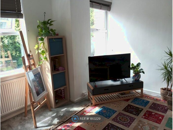 1 Bedroom Flat To Rent In Orchard Street, Manchester, M20