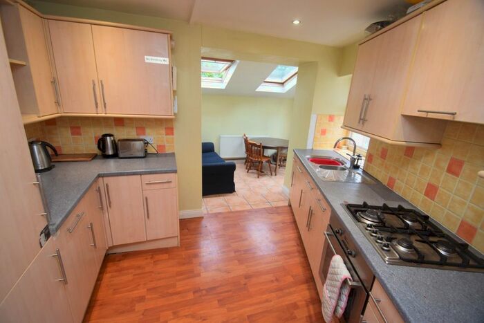 4 Bedroom Semi-Detached House To Rent In Helston Road, Penryn, TR10