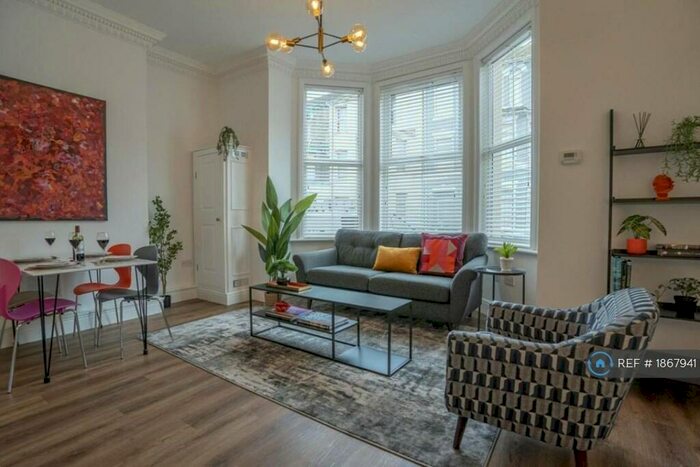 1 Bedroom Flat To Rent In Paddock Court, Great Yarmouth, NR30