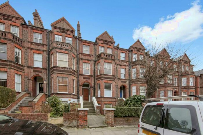 2 Bedroom Apartment To Rent In Goldhurst Terrace, South Hampstead, NW6