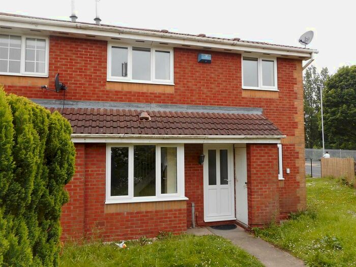 2 Bedroom End Of Terrace House To Rent In Signal Grove, Bloxwich, Walsall, WS3