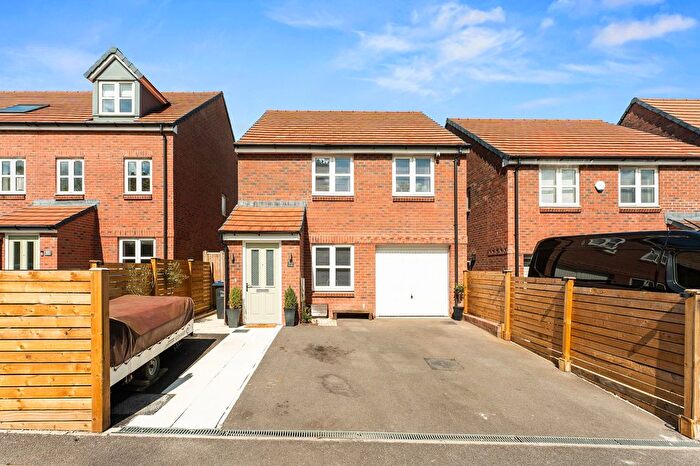 3 Bedroom Detached House For Sale In Ivie Place, Salisbury, SP2