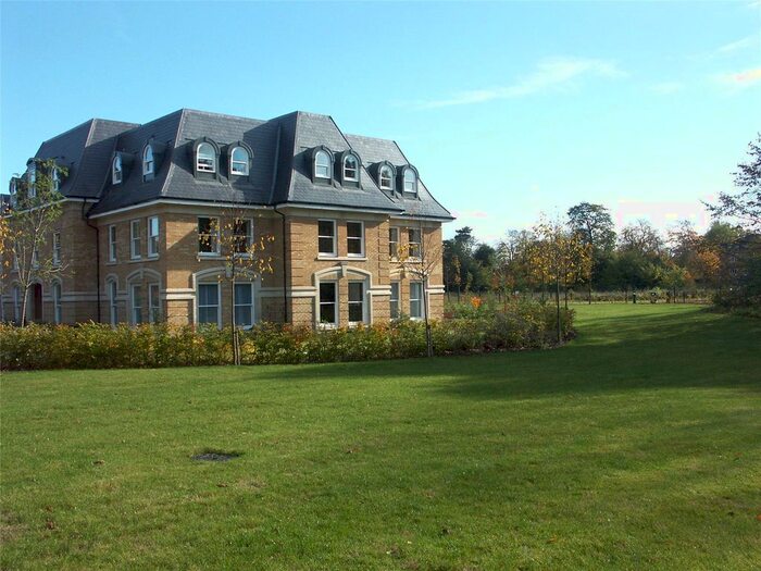 3 Bedroom Flat To Rent In Holmesdale Road, Teddington, Middlesex, TW11