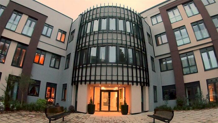 1 Bedroom Flat To Rent In Broadoaks, Streetsbrook Road, Solihull, West Midlands, B91