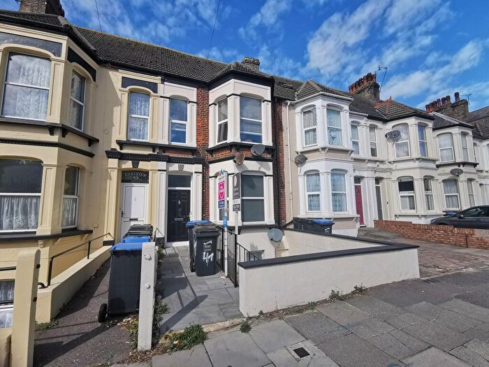 2 Bedroom Apartment To Rent In Ramsgate Road, Margate, CT9
