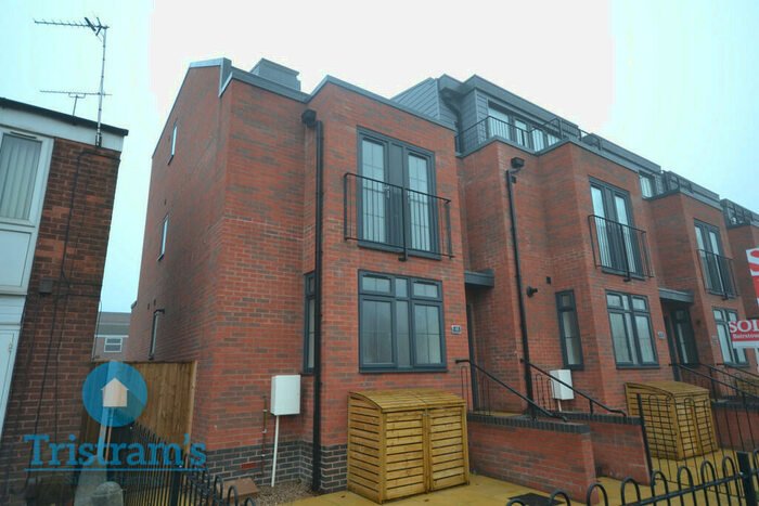 5 Bedroom Town House To Rent In Gregory Street, Nottingham, NG7