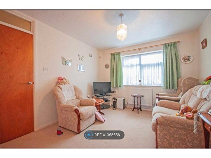 1 Bedroom Maisonette To Rent In Belvawney Close, Chelmsford, CM1
