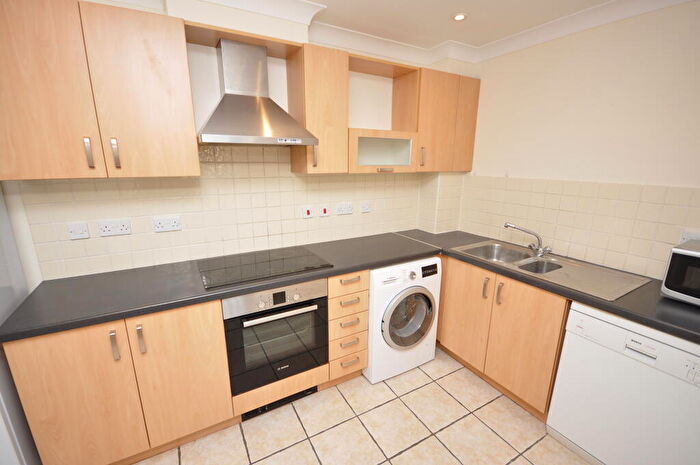 2 Bedroom Apartment To Rent In Kings Road, Farncombe, Godalming, Surrey, GU7