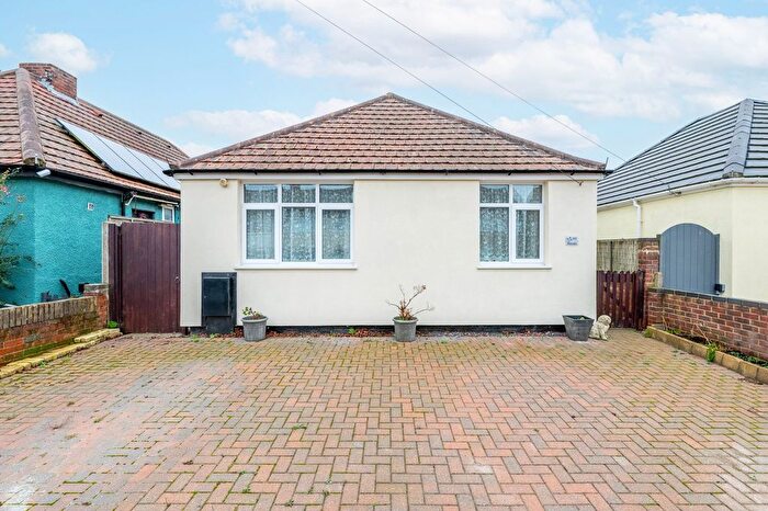 2 Bedroom Detached Bungalow For Sale In Kimberley Road, Lowestoft, NR33