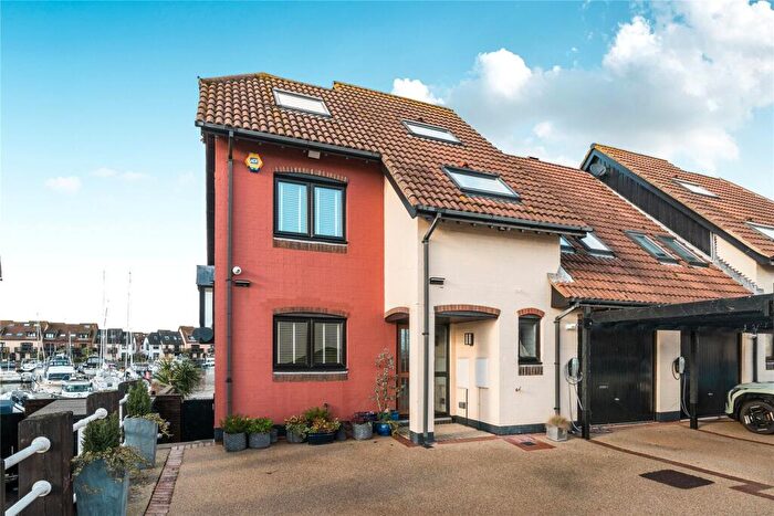 5 Bedroom Semi-Detached House For Sale In Velsheda Court, Hythe Marina Village, Hythe, Southampton, SO45