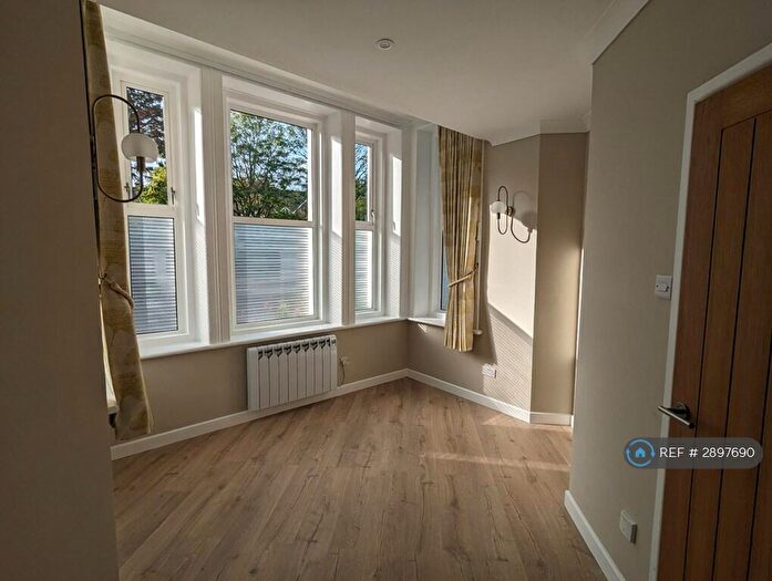 1 Bedroom Flat To Rent In Linden Court, Bournemouth, BH1