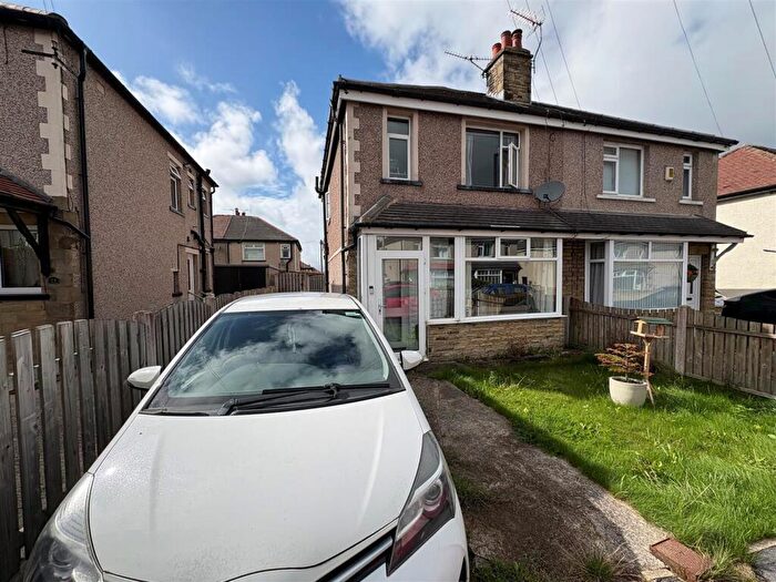 3 Bedroom Semi-Detached House For Sale In Claremont Avenue, Wrose, Shipley, BD18