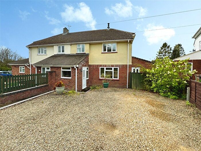 3 Bedroom Semi Detached House For Sale In Charlton Road, Andover, Hampshire, SP10