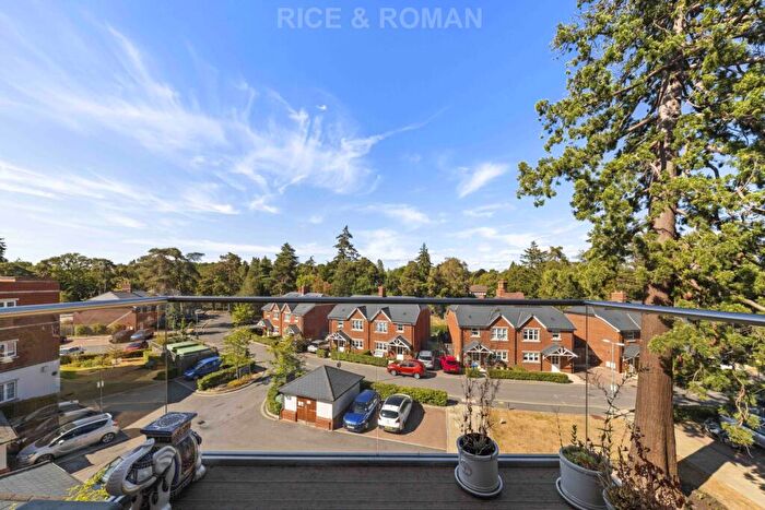 2 Bedroom Retirement Property For Sale In Rise Road, Ascot, SL5