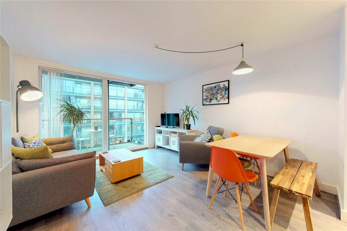 2 Bedroom Apartment To Rent In Orsman Road, Hoxton, London, N1