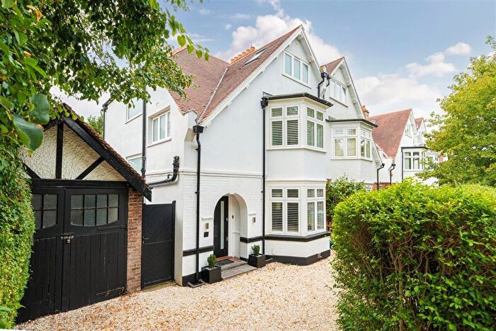 4 Bedroom Semi Detached House For Sale In Kingston Lane, Teddington, TW11