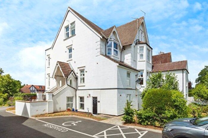 2 Bedroom Flat To Rent In London Road, Guildford, GU1