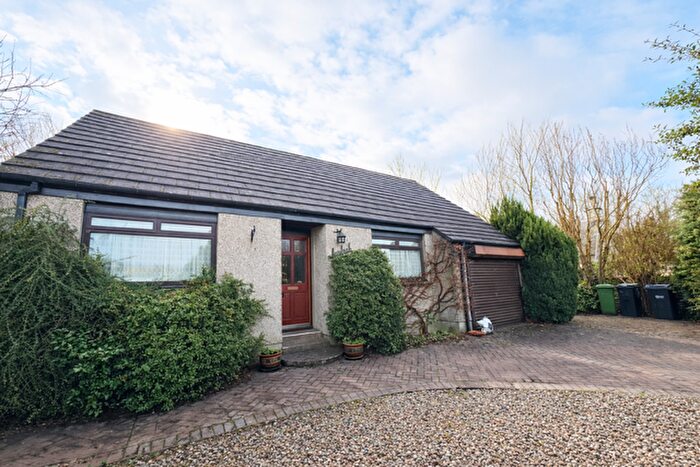 3 Bedroom Bungalow For Sale In Douglas Drive, Denholm, Hawick, TD9