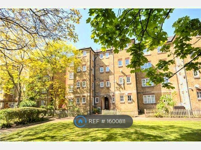 2 Bedroom Flat To Rent In Mastin House, London, SW18