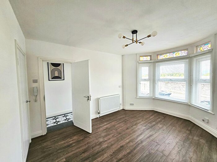 1 Bedroom Flat For Sale In Sandy Park Road, Bristol, BS4