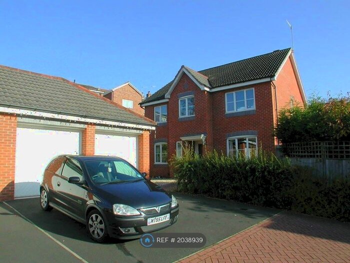 5 Bedroom Detached House To Rent In Bishops Walk, Cradley Heath, B64