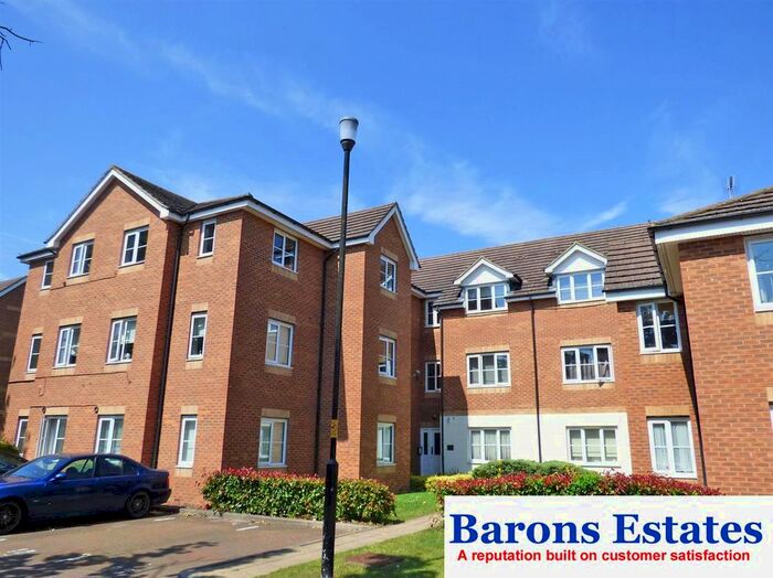 2 Bedroom Flat To Rent In Bennington Drive, Borehamwood, WD6