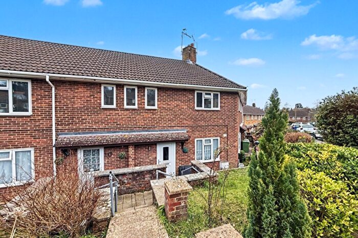 2 Bedroom Maisonette For Sale In Stanmore, SO22