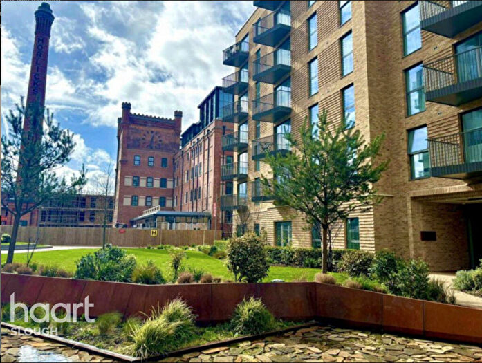 2 Bedroom Apartment To Rent In Horlicks Quarter, Slough, SL1