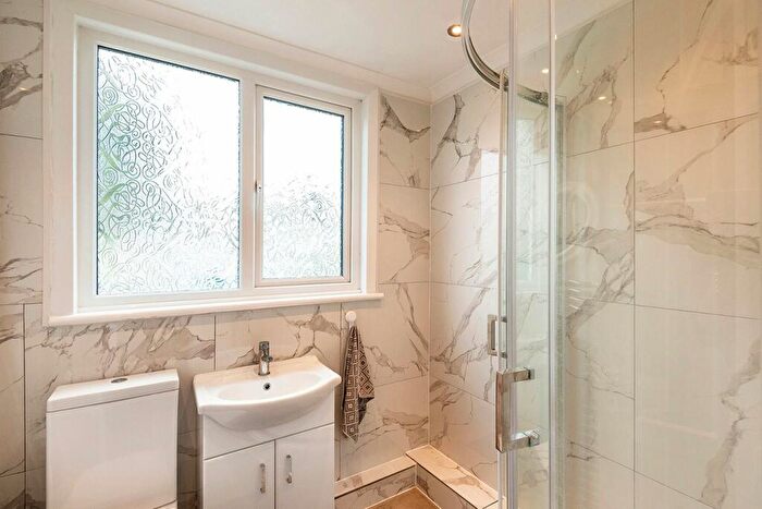 3 Bedroom Terraced House For Sale In Amberley Road, Upper Abbey Wood, London, SE2
