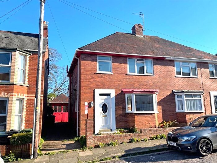 3 Bedroom Semi-detached House For Sale In Bonnington Grove, Heavitree, Exeter, EX1