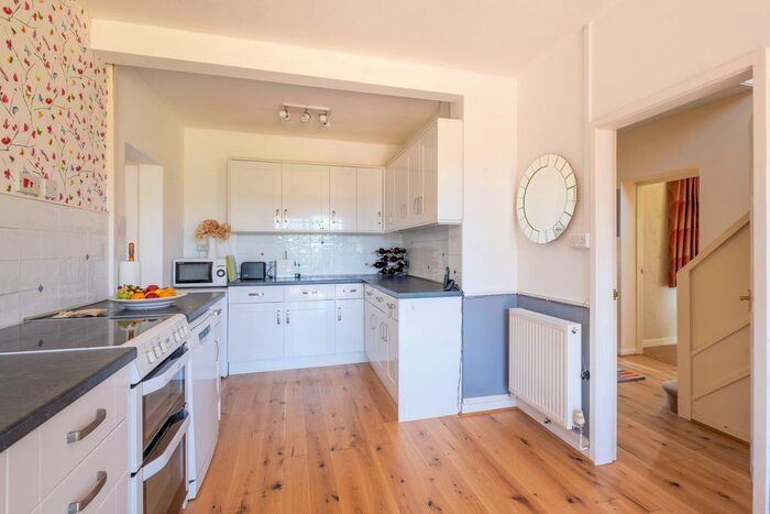 4 Bedroom Detached House For Sale In Highland Road, Kenilworth, CV8