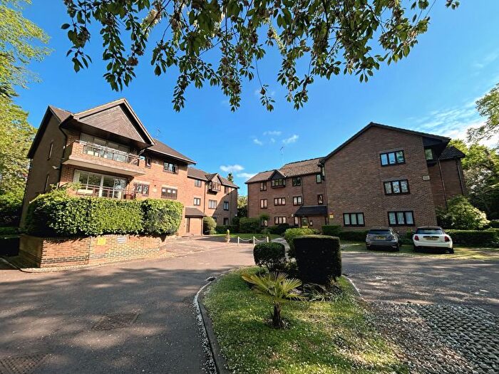 2 Bedroom Flat To Rent In Salisbury House, Gordon Avenue, Stanmore, Middlesex, HA7