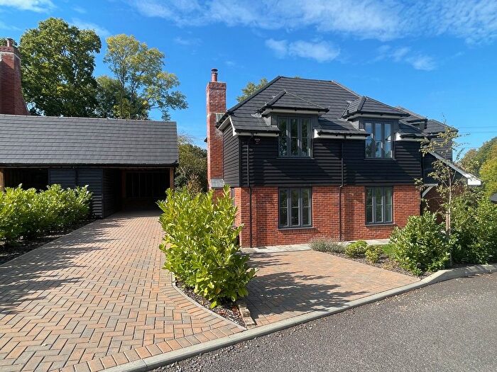4 Bedroom Detached House For Sale In Lady Betty's Drive, Whiteley, Fareham, PO15