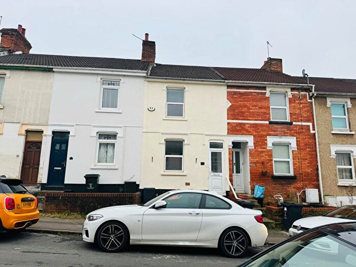 2 Bedroom Terraced House To Rent In Dryden Street, Swindon, SN1