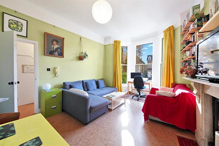 1 Bedroom Apartment For Sale In Lee High Road, Blackheath, London, SE12