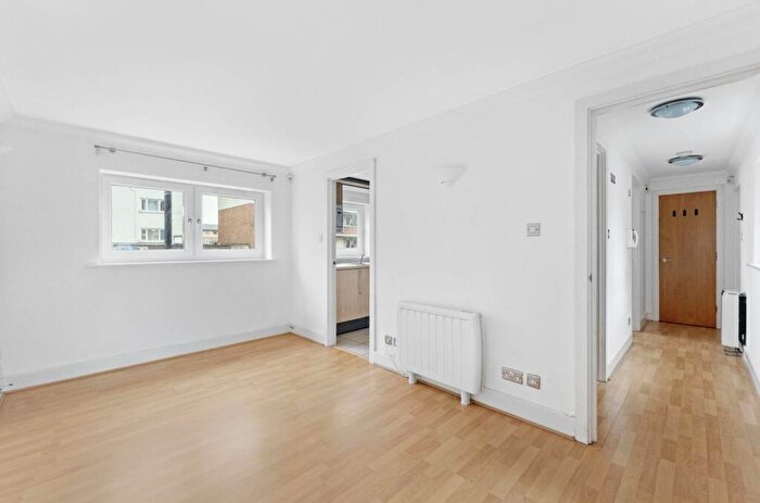 1 Bedroom Apartment For Sale In Essex Road, Islington, N1