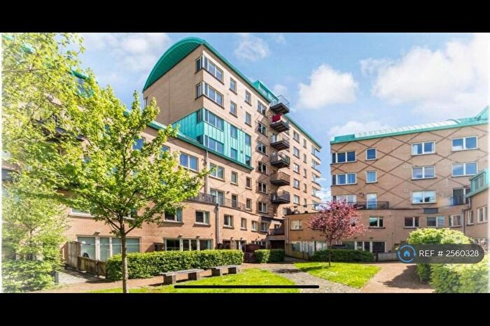 2 Bedroom Flat To Rent In Old Rutherglen Road, Glasgow, G5