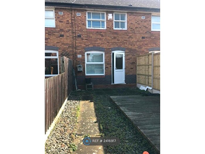2 Bedroom Terraced House To Rent In Waltham Gardens, Banbury, OX16