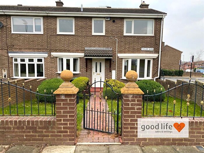 3 Bedroom Semi Detached House For Sale In Foxlair Close, Hall Farm, Sunderland, SR3